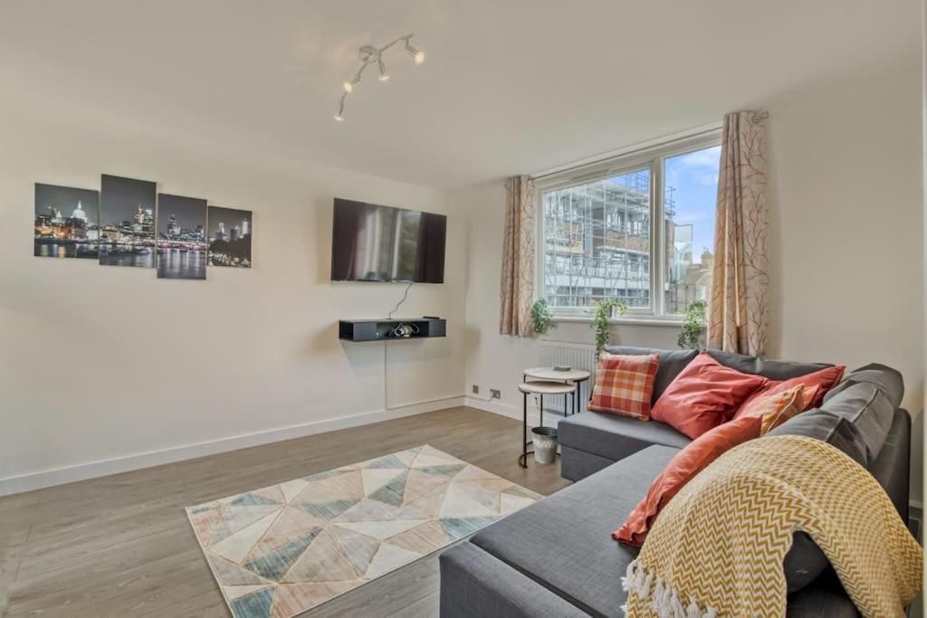 Apartmán Hidden Gem In Battersea W/ Free Parking Londýn Exteriér fotografie
