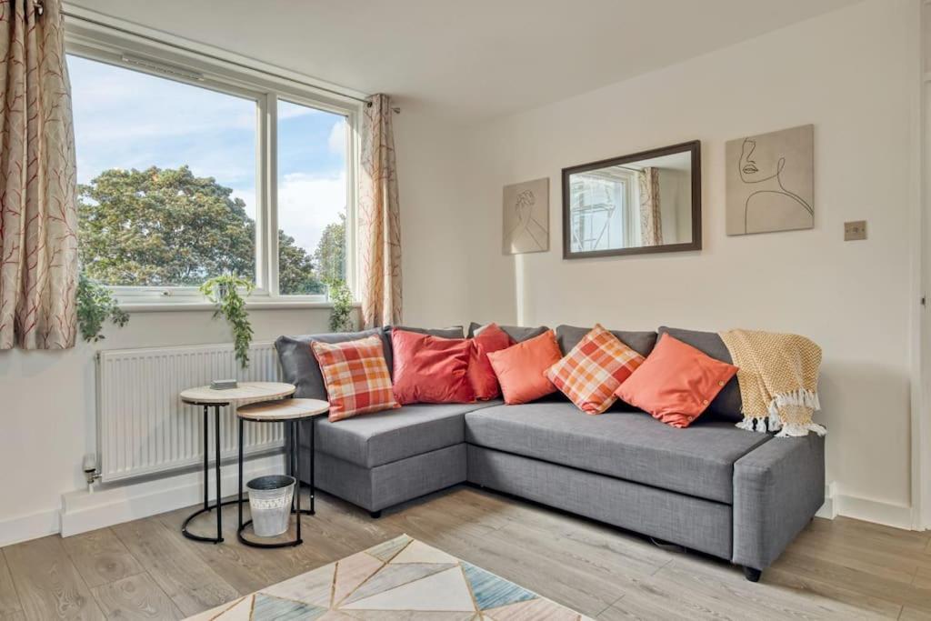Apartmán Hidden Gem In Battersea W/ Free Parking Londýn Exteriér fotografie