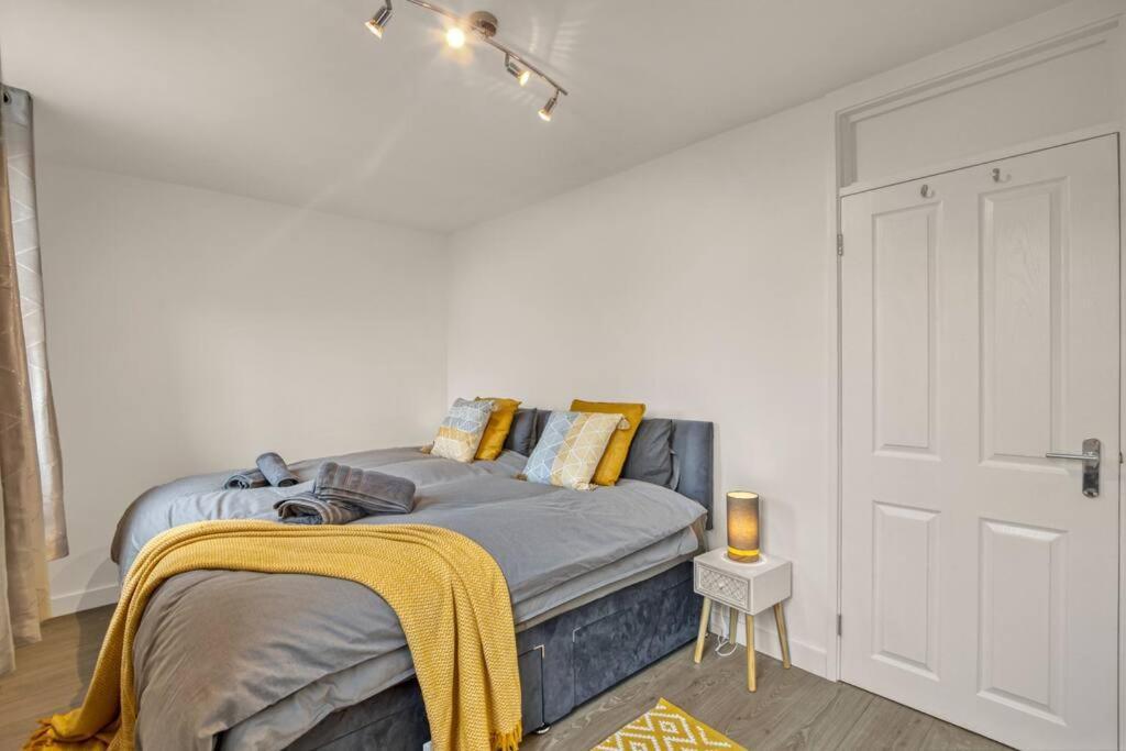 Apartmán Hidden Gem In Battersea W/ Free Parking Londýn Exteriér fotografie